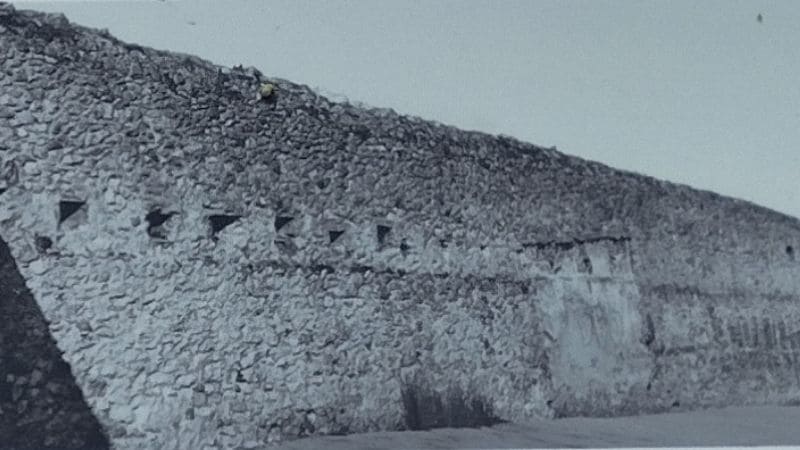 Muro fusilero de las Fortificaciones Liberales