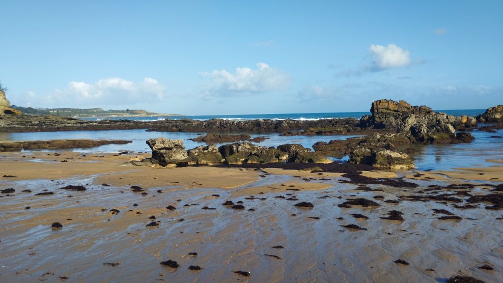 la playa el camello en Santander