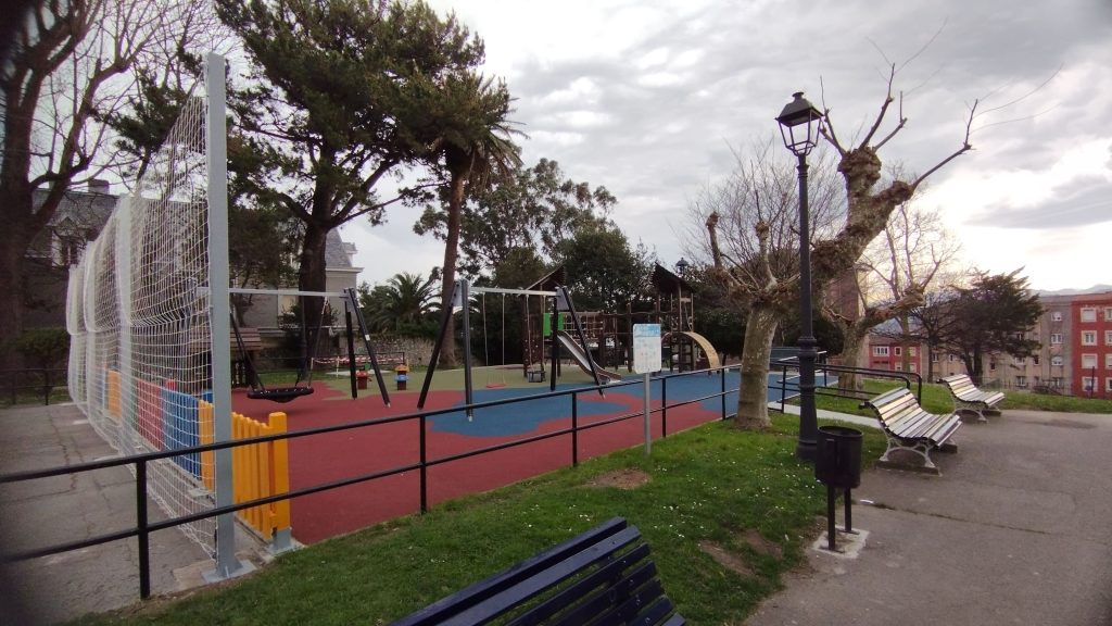 Parque de Jado Área infantil moderna