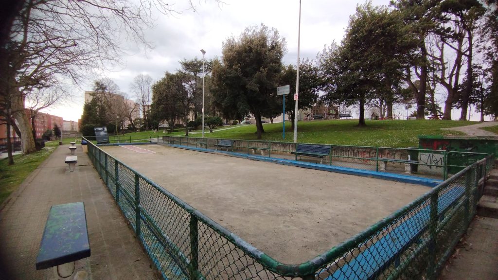 Parque de Jado y su Pista de petanca y bolo palma