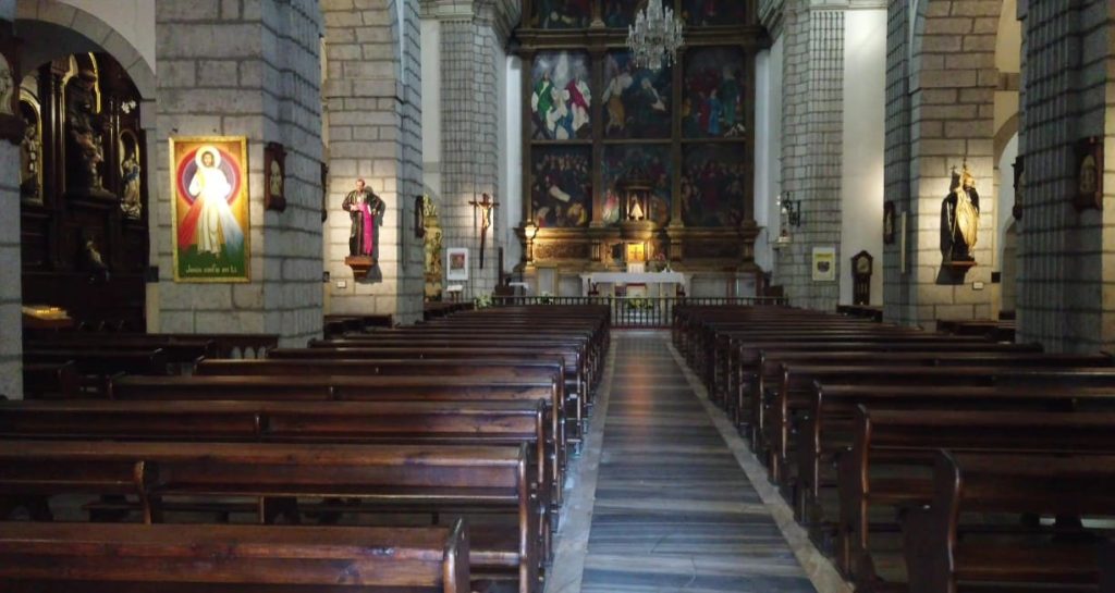 interior de la iglesia de la Anunciación