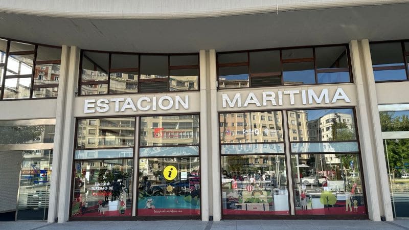 Oficina de Turismo Santander en la estación Marítima